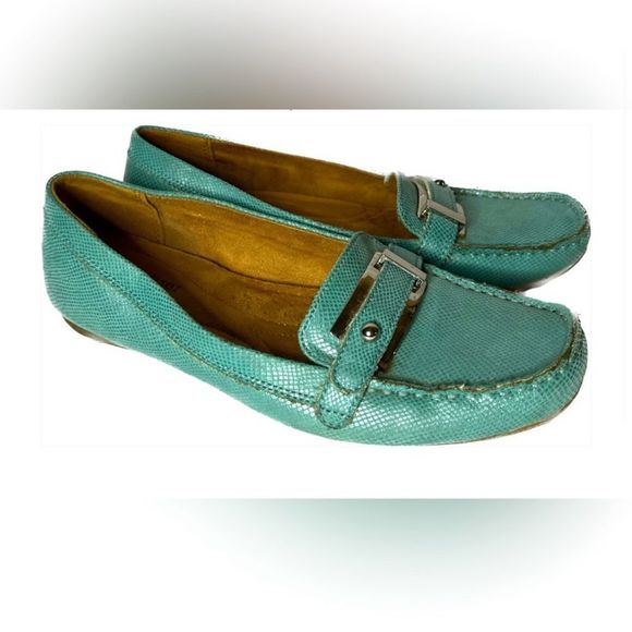 Naturalizer Women loafer turquoise  sz 8 - Picture 2 of 4